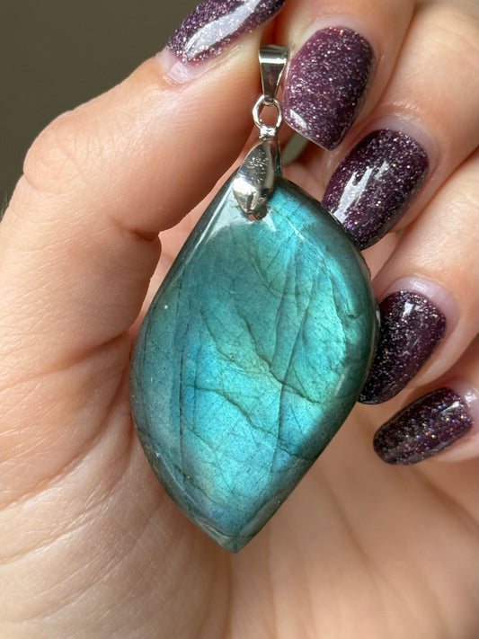 Labradoriet kettinghanger #no.13 (bescherming & intuitie)