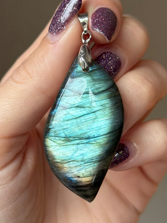 Labradoriet kettinghanger #no.11 (bescherming & intuitie)