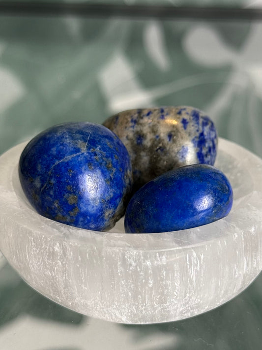 Lapis lazuli trommelsteen (wijsheid & waarheid)