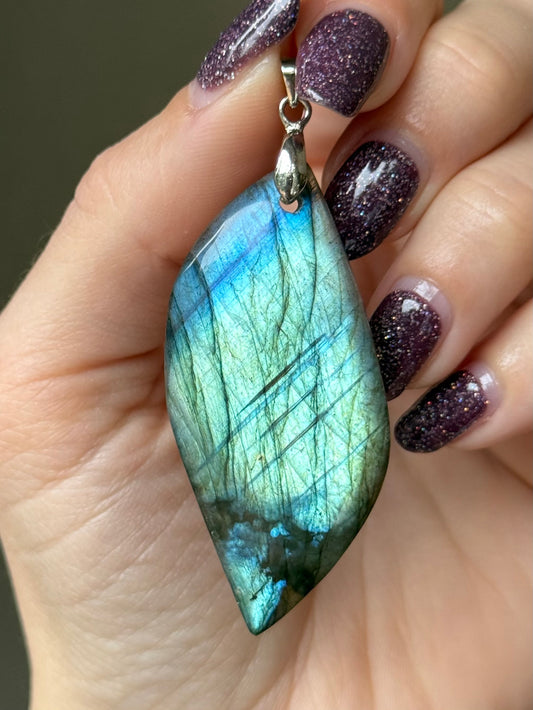 Labradoriet kettinghanger #no.10 (bescherming & intuitie)