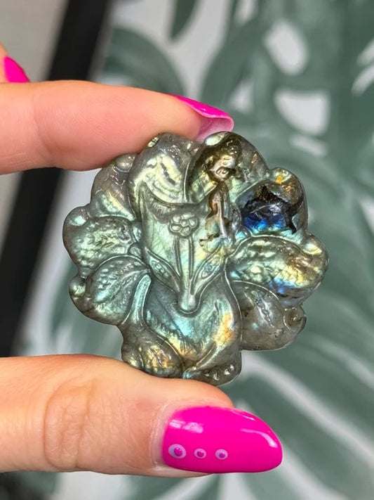 Labradoriet carving #no.13