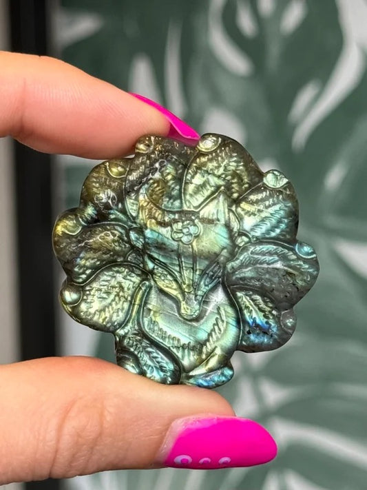 Labradoriet carving #no.12