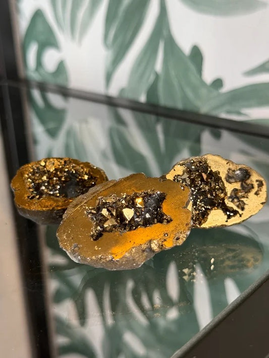 Kwarts geode titanium (goud)