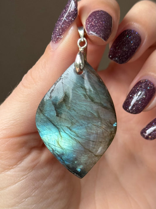 Labradoriet kettinghanger #no.1 (bescherming & intuitie)