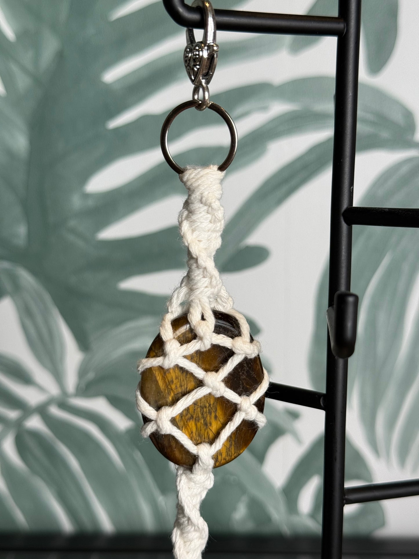Handgemaakte tassenhanger met Tijgeroog – bescherming & kracht