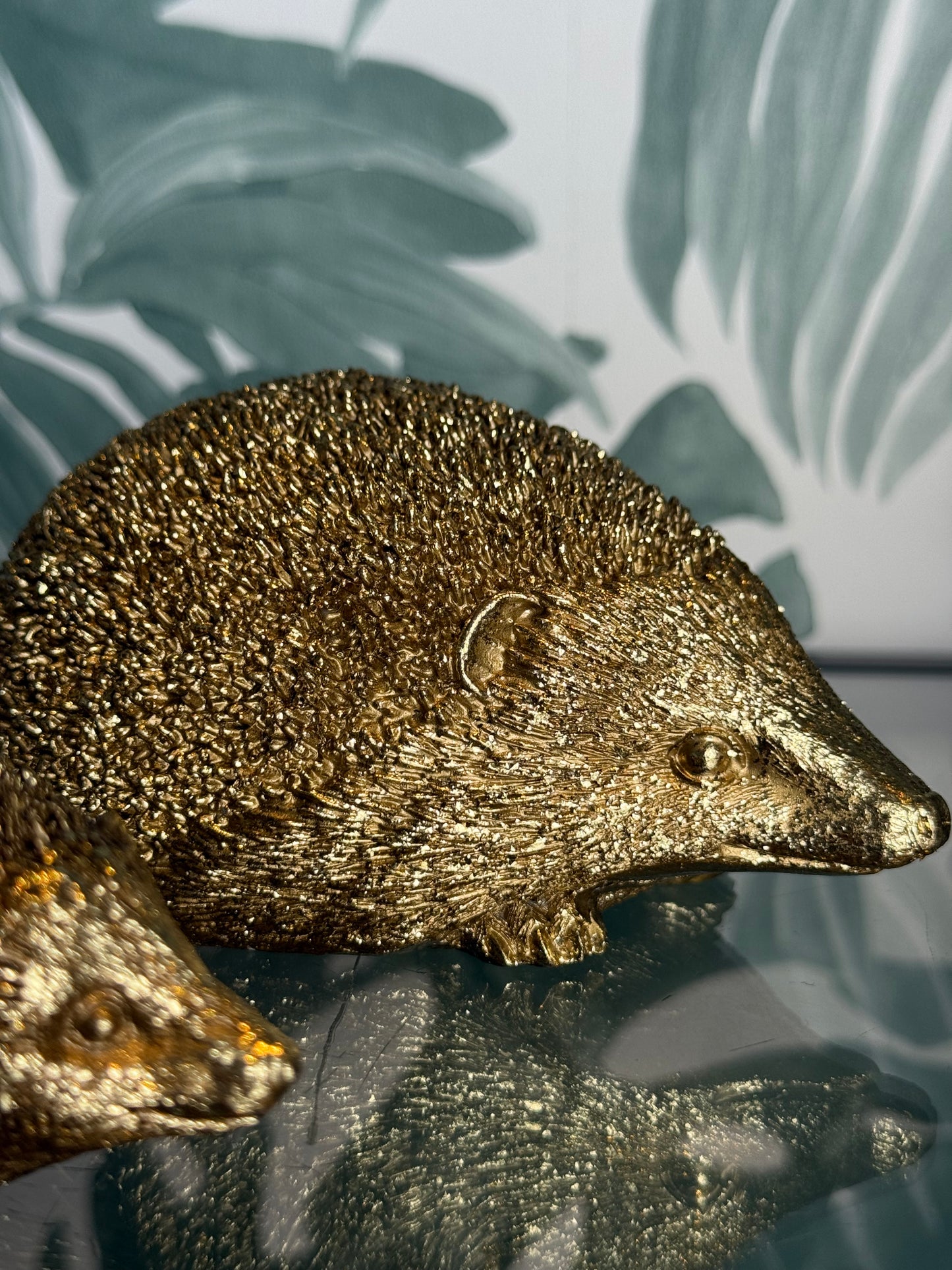 🦔 Set van 2 gouden egeltjes – decoratief