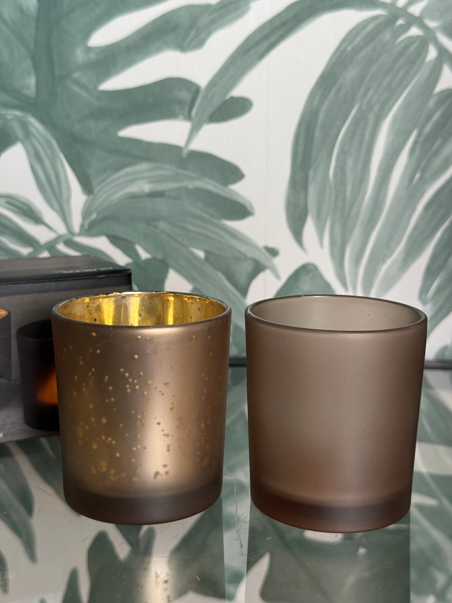 Gusta waxinelichthouders set van 2 – bruin & goud