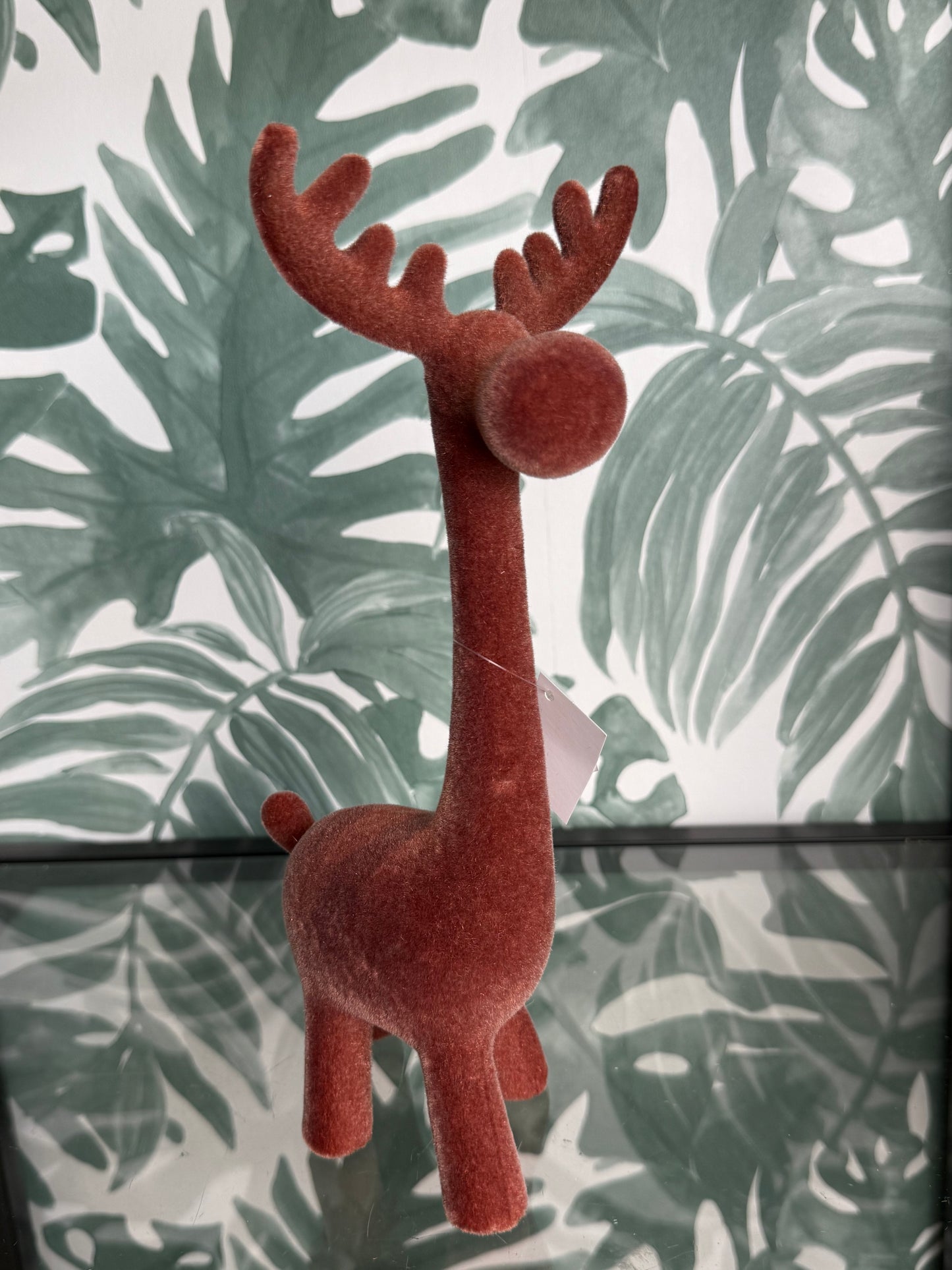 🦌 Velvet Hert Beeldje – 27 cm (meerdere kleuren)