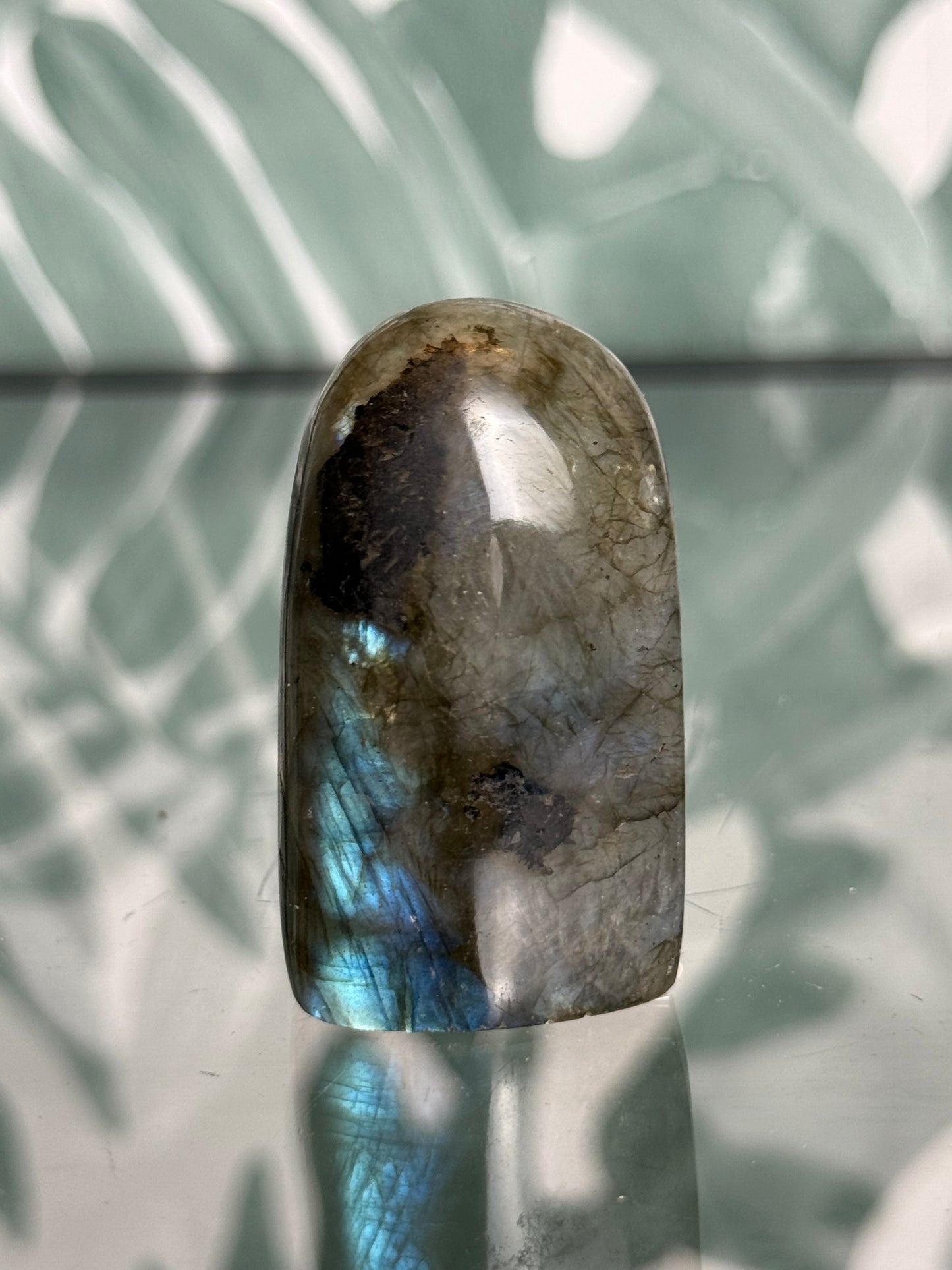 Labradoriet op standvlak - mini #no.118