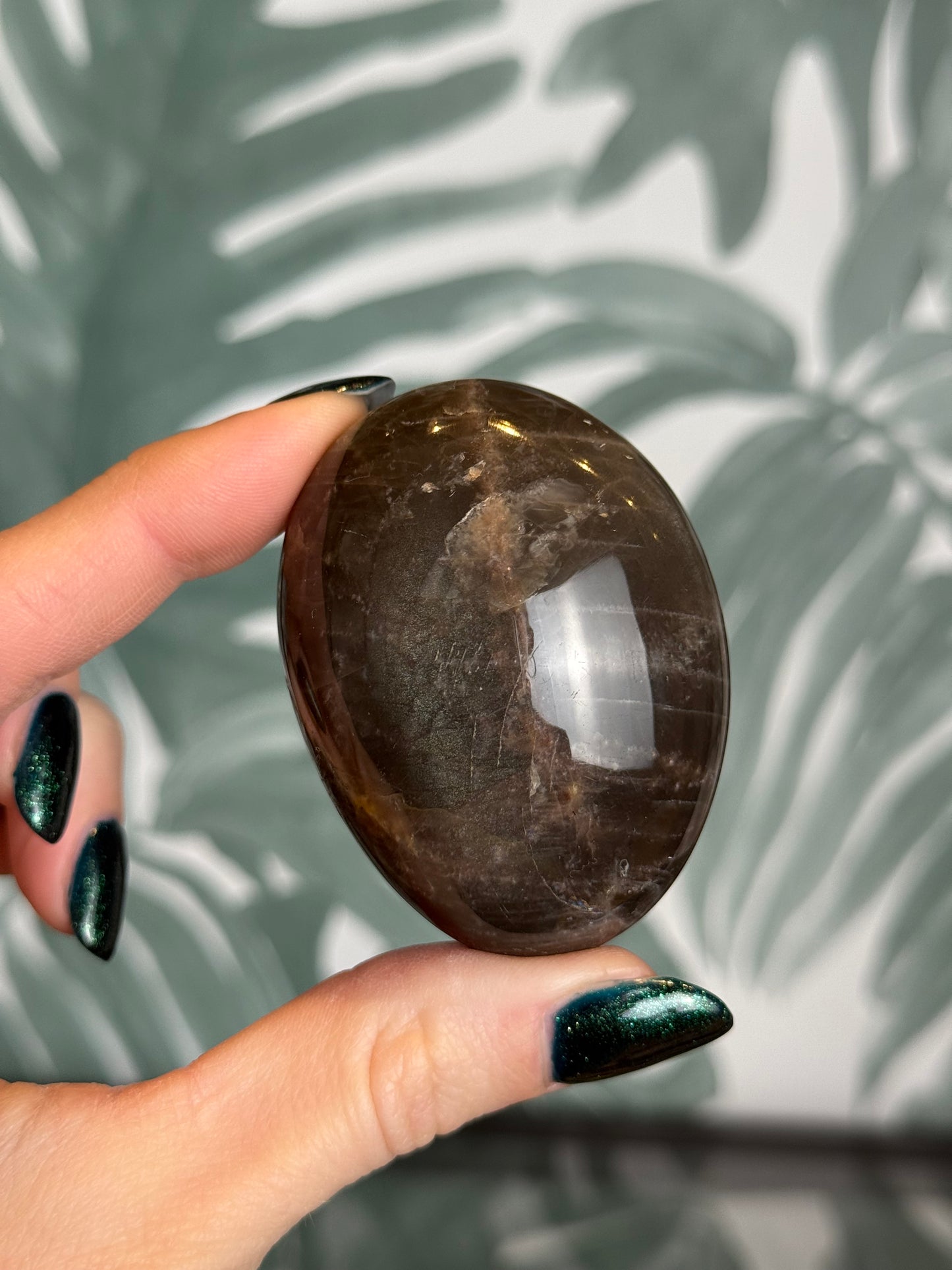 Zwarte maansteen handsteen -#no.159