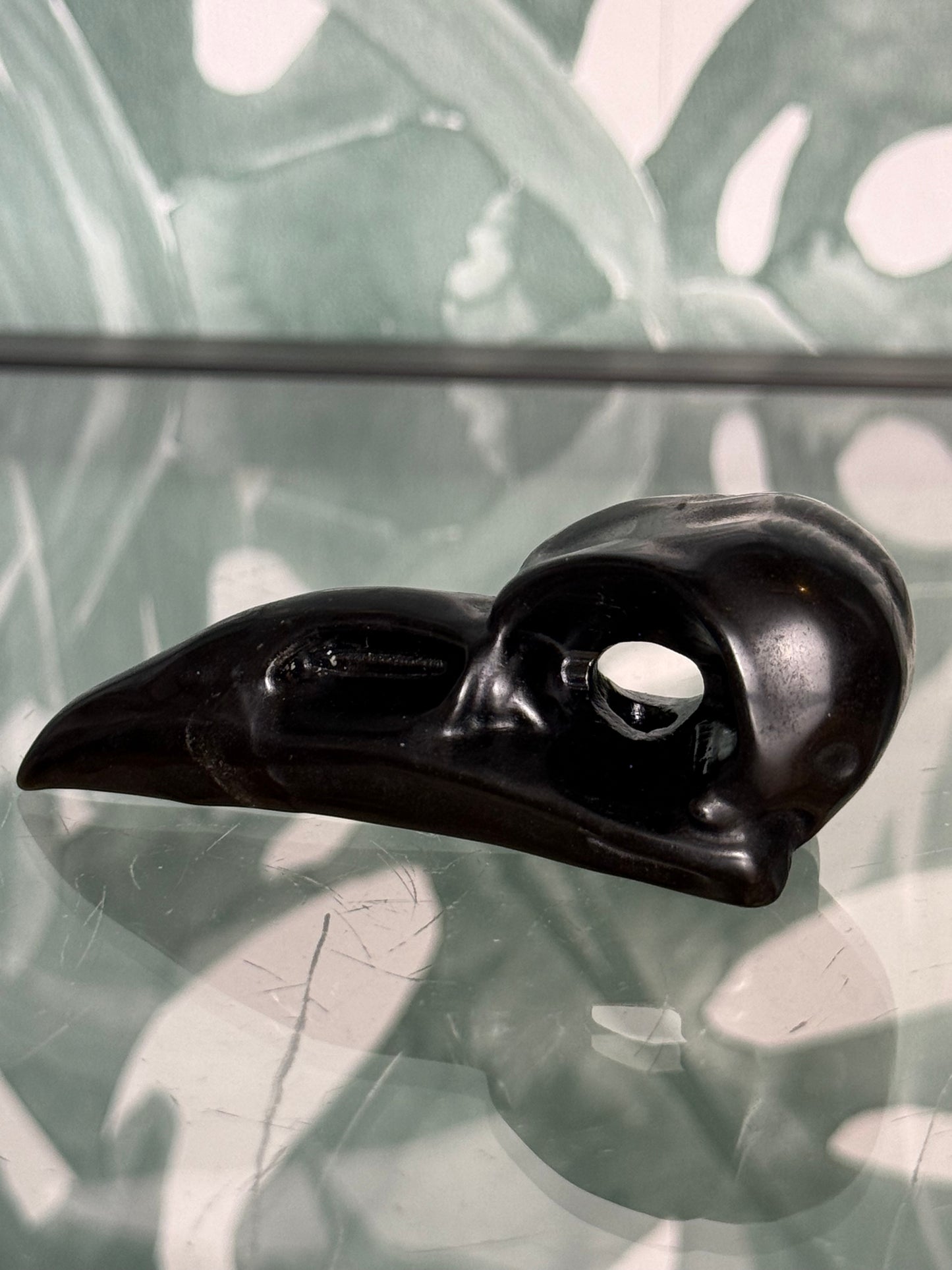 Zwarte obsidiaan raven skull - Bescherming & aarding