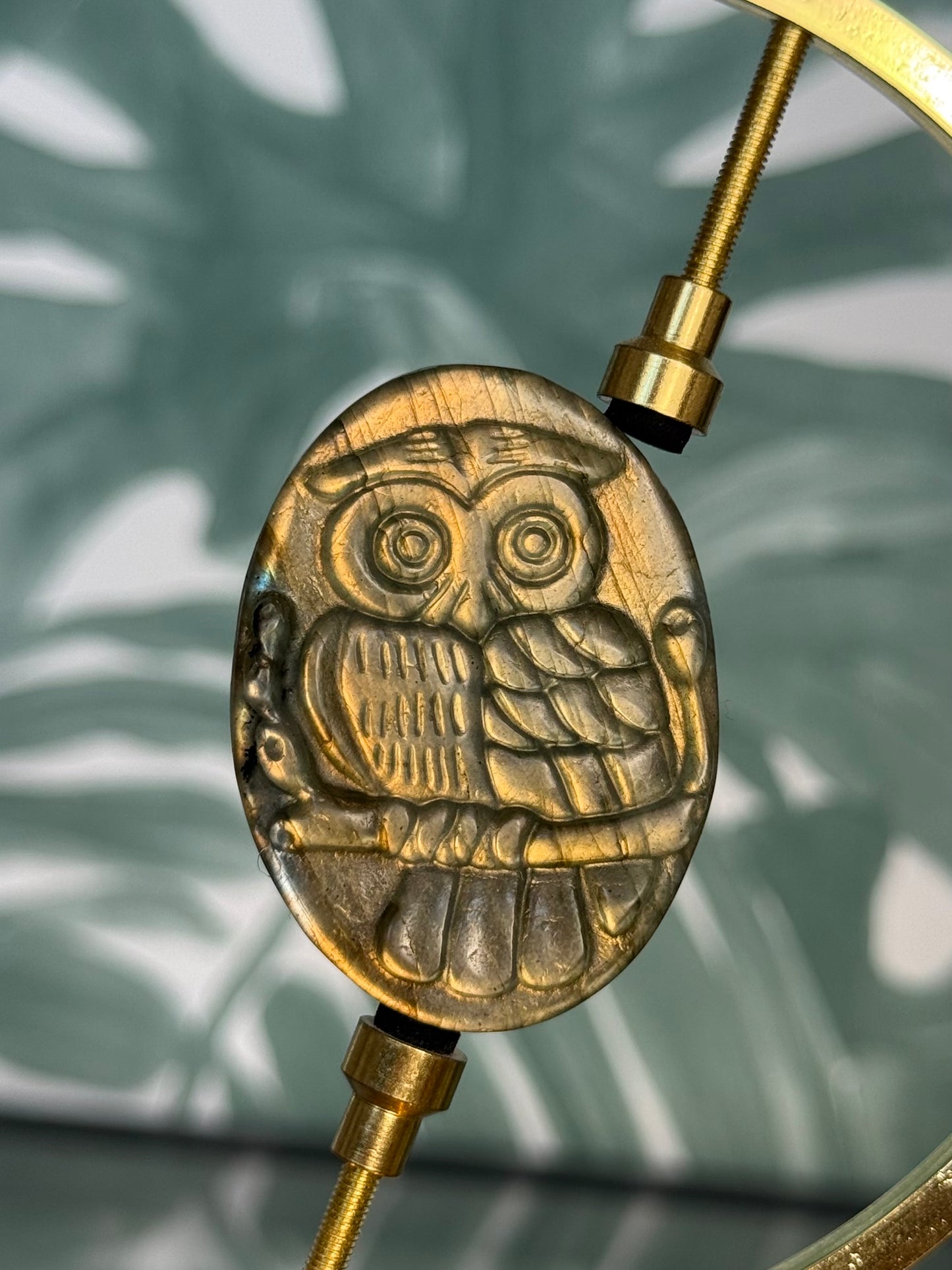 Labradoriet - uilen carving
