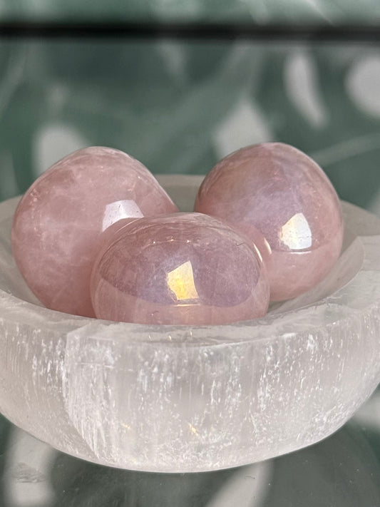 Rozenkwarts angel aura A trommelsteen (liefde & zachtheid)
