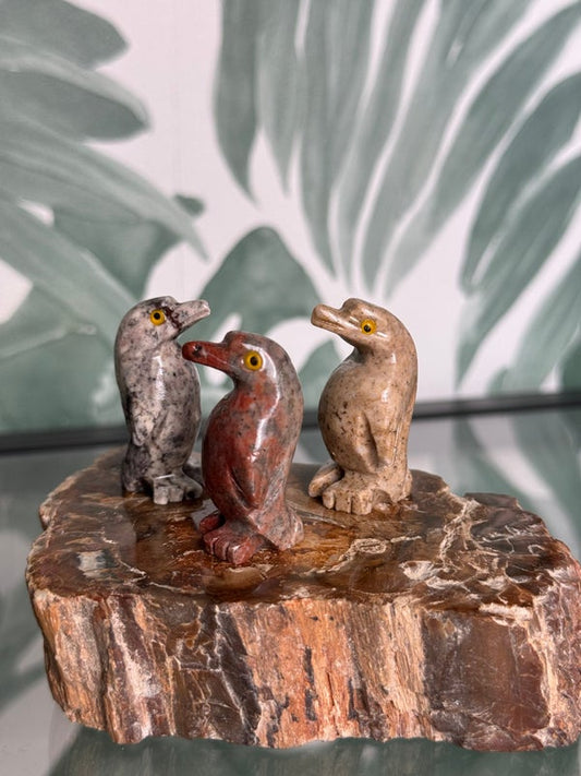 Pinguin van speksteen — S