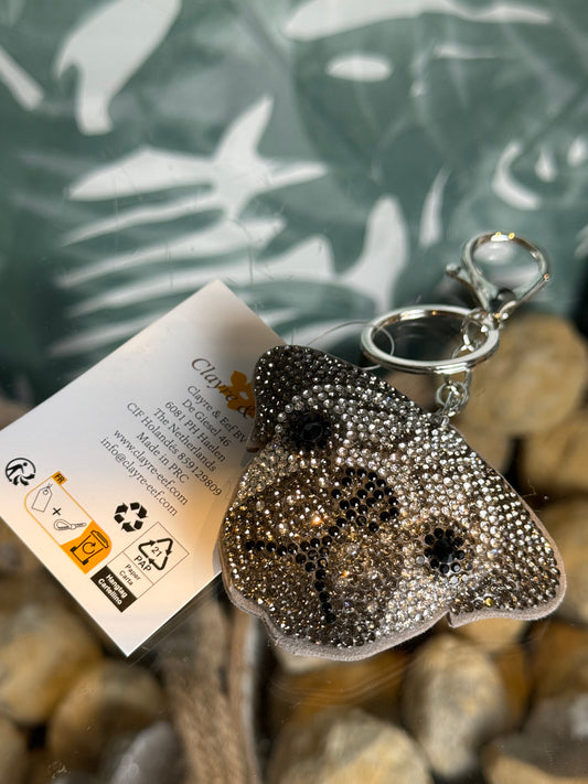 Sleutelhanger Mopshond met strass steentjes