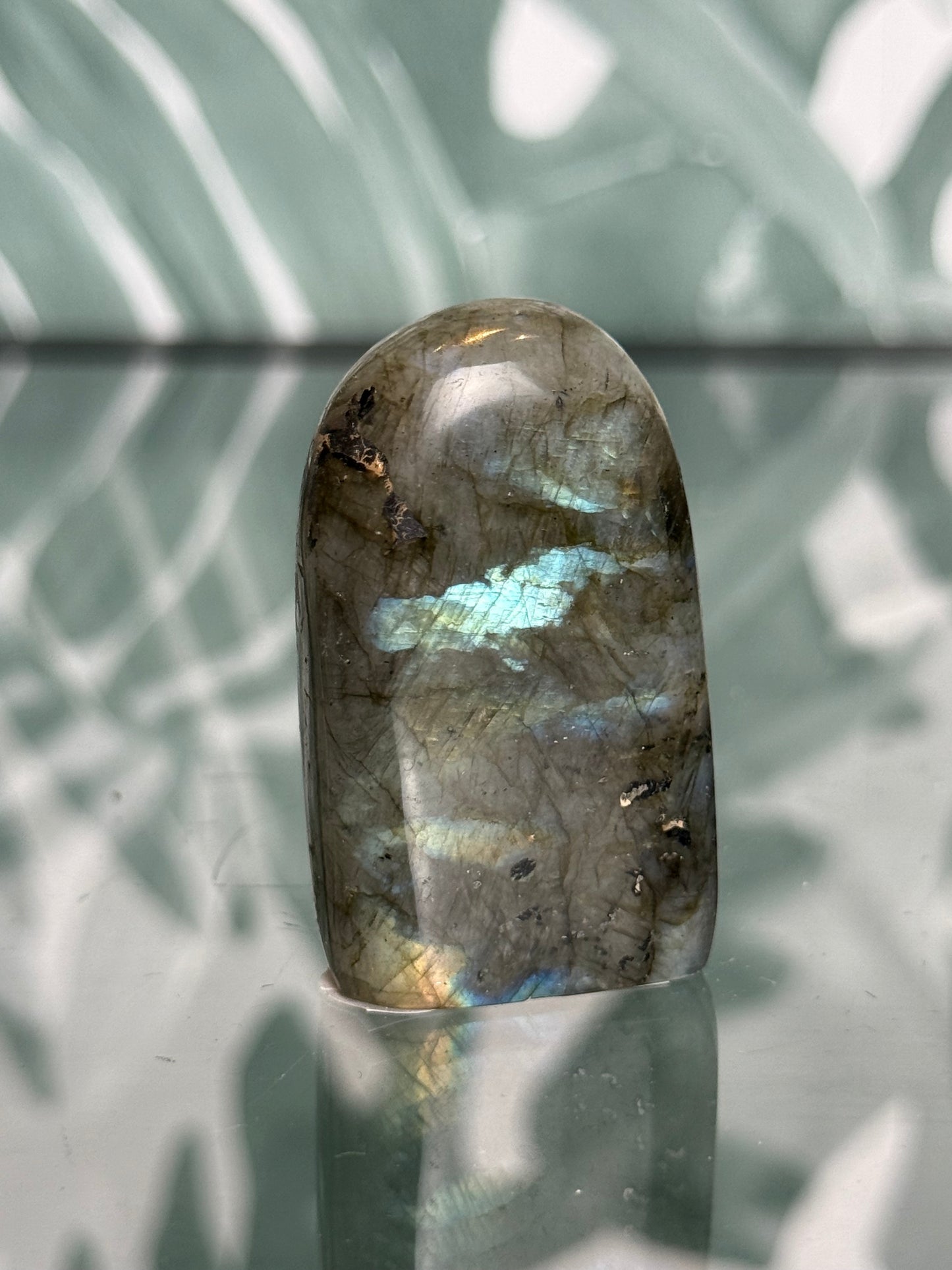 Labradoriet op standvlak - mini #no.118