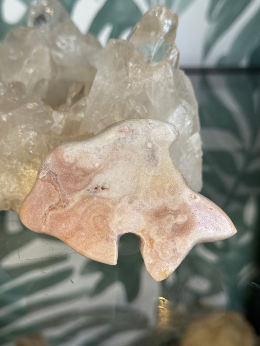 Dolfijn van roze amethist (chalcedoon) - no.129