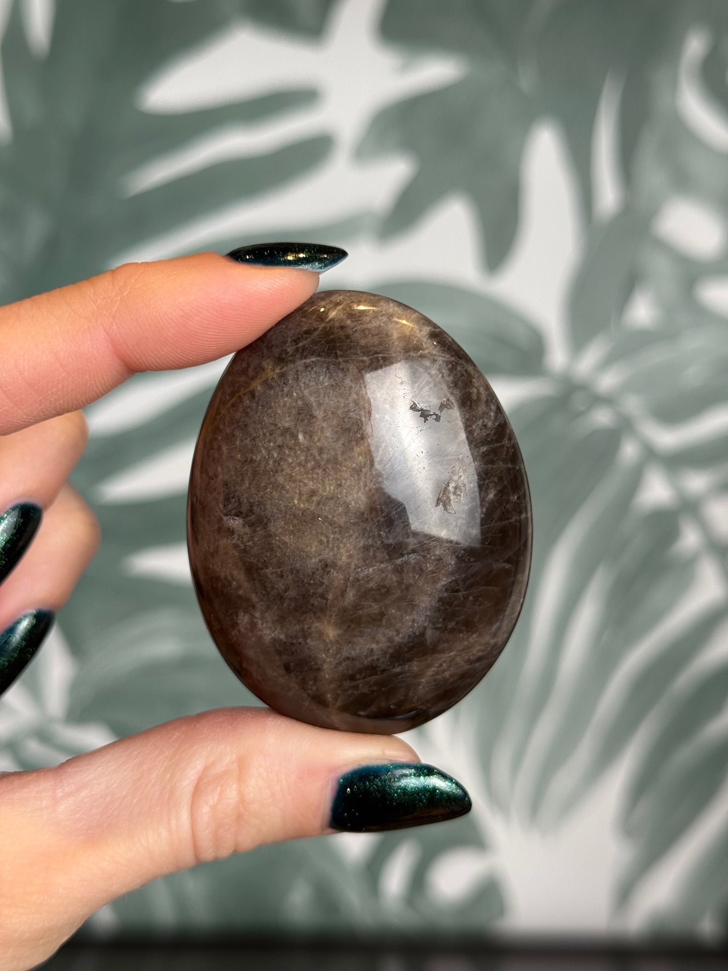 Zwarte maansteen handsteen -#no.159