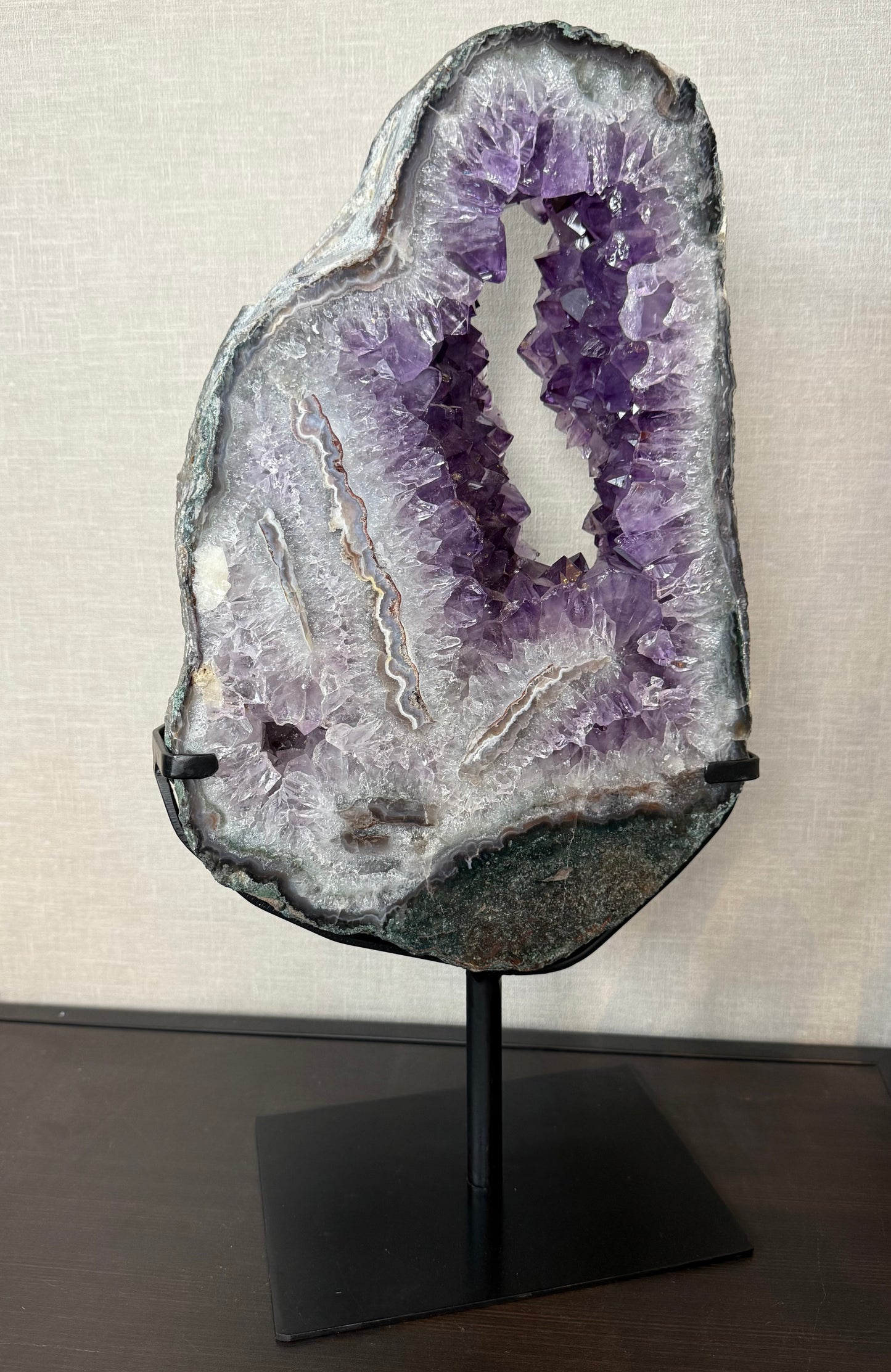 Amethist portaal op standaard