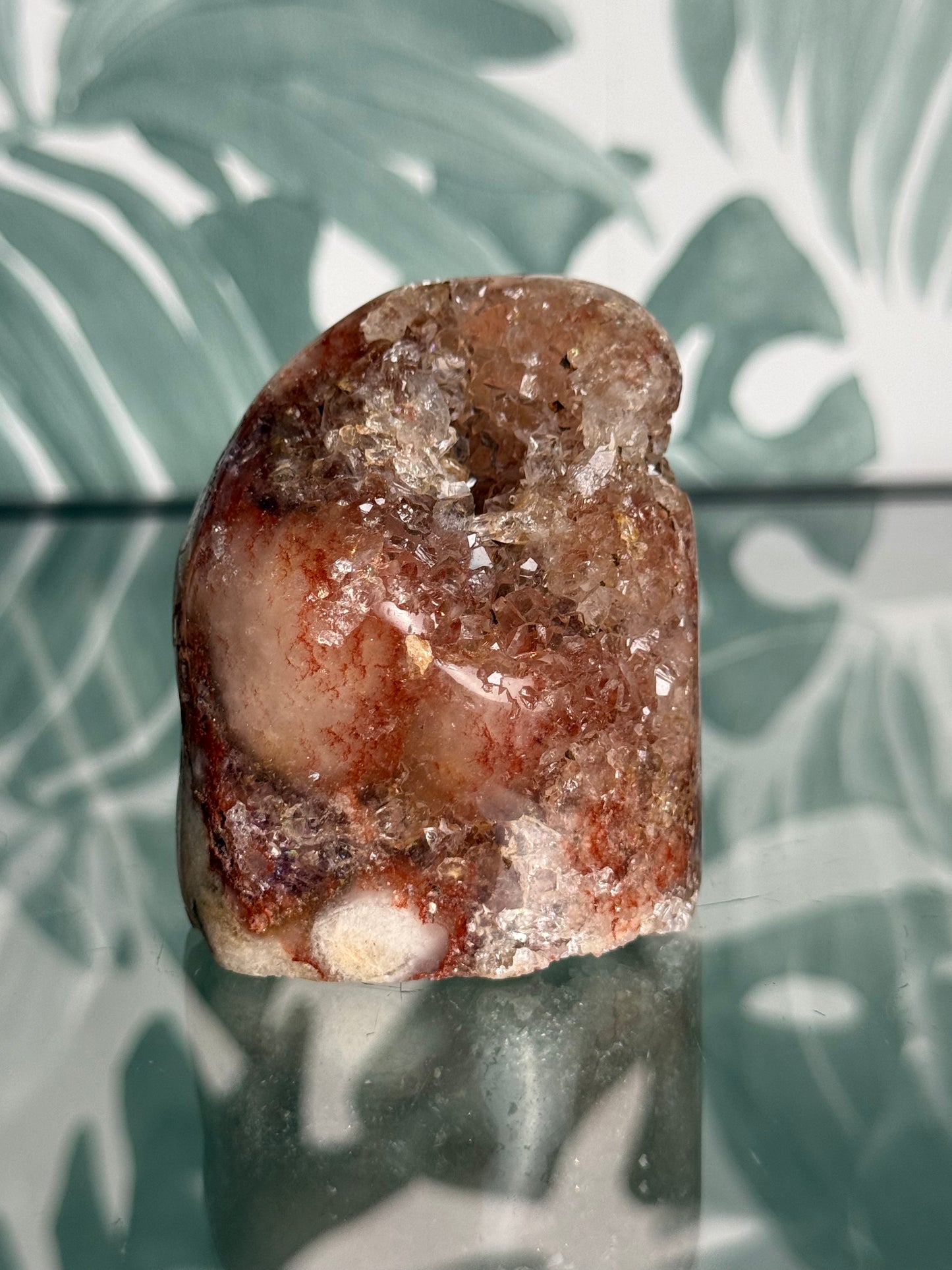 Roze amethist op standvlak