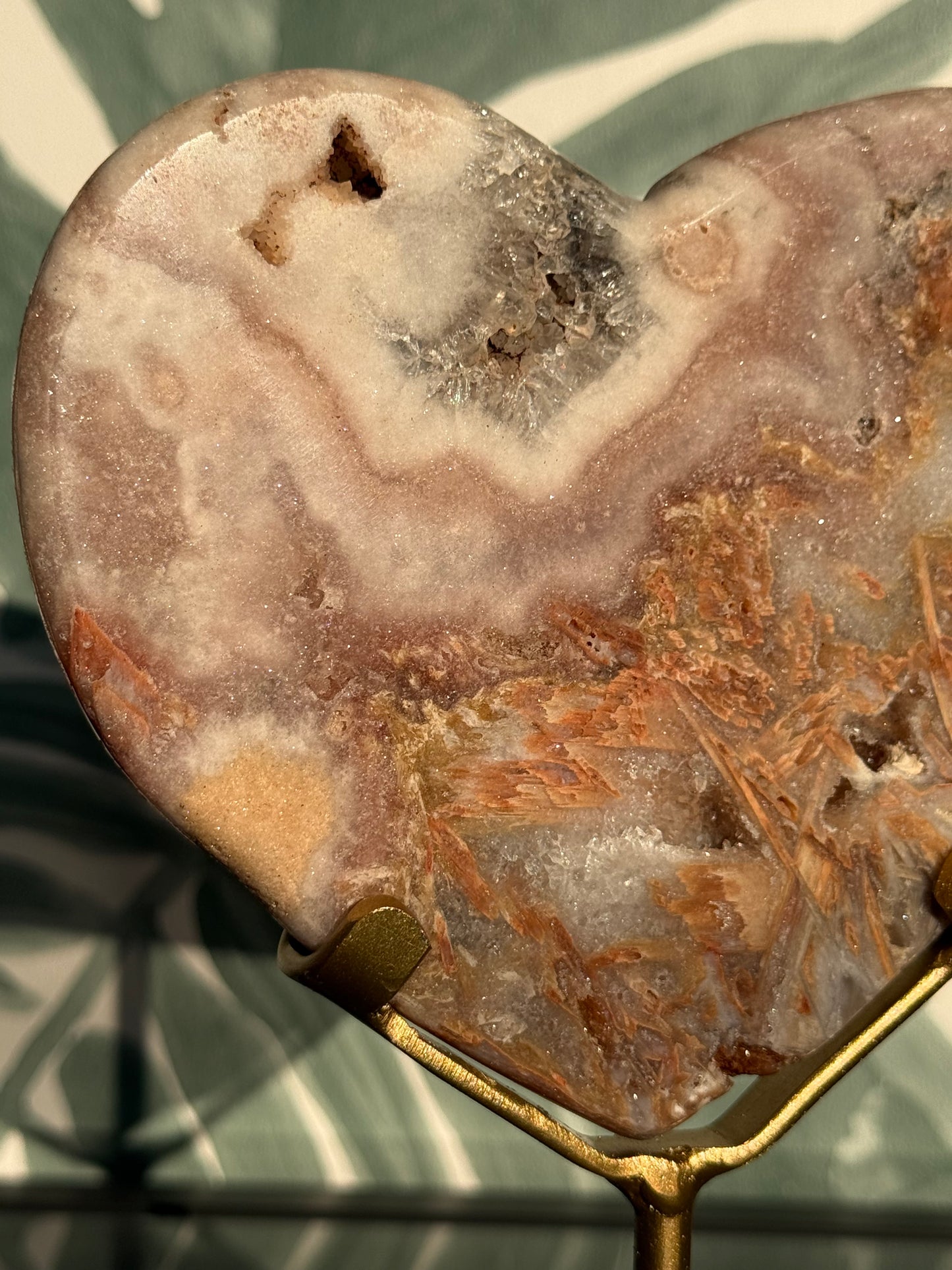Roze amethist (chalcedoon) hart op standaard -#no.6