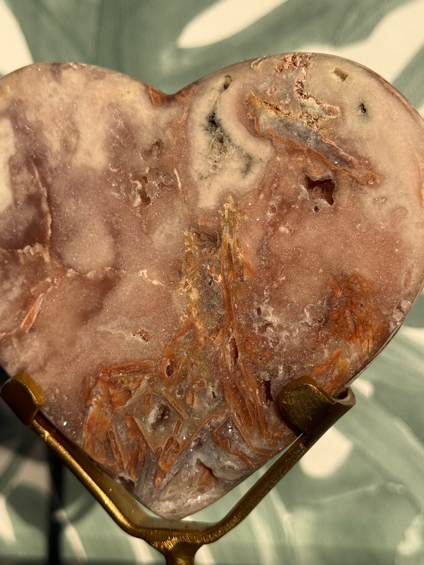 Roze amethist (chalcedoon) hart op standaard -#no.9
