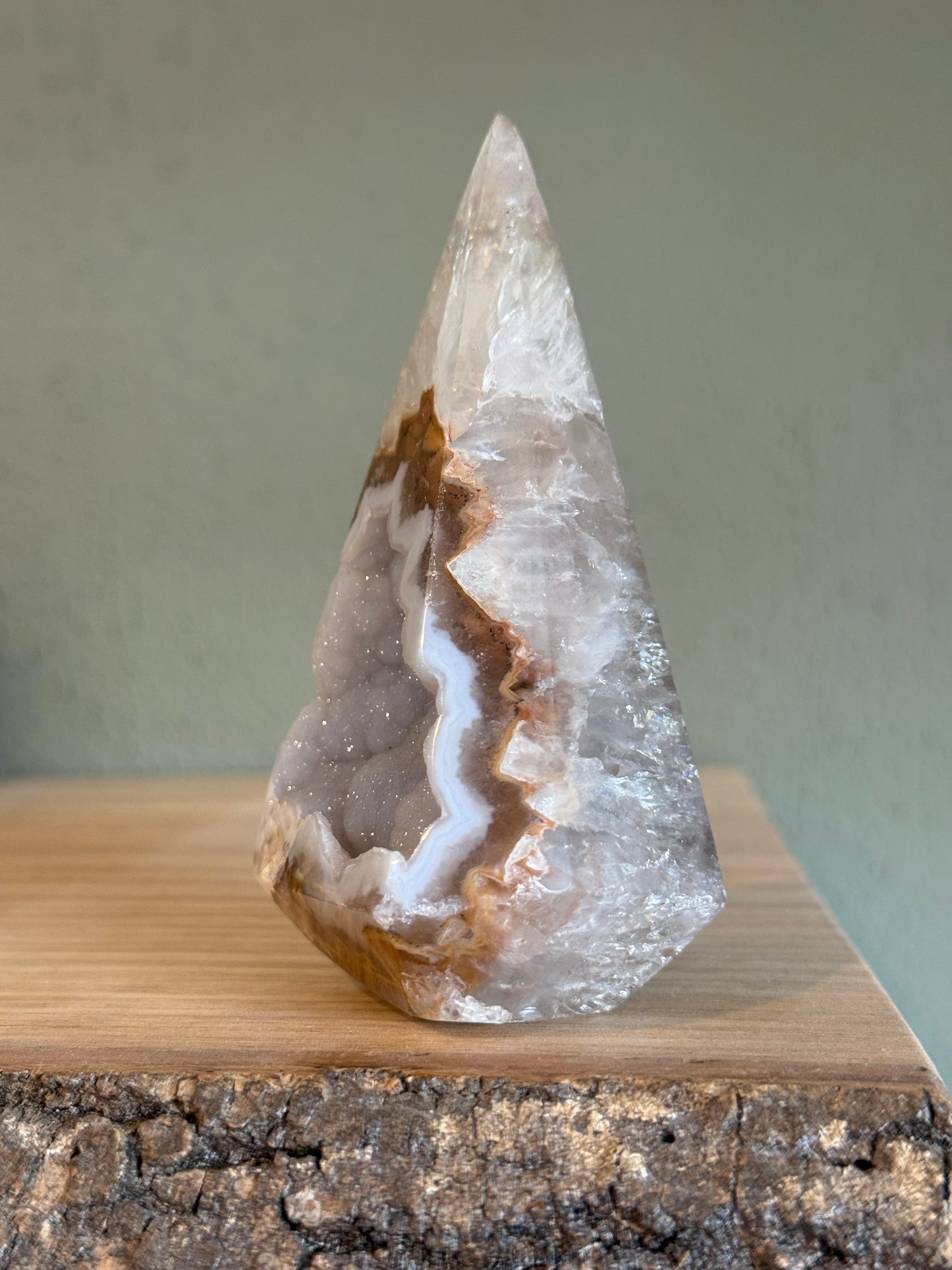 Agaat druzy toren - A kwaliteit