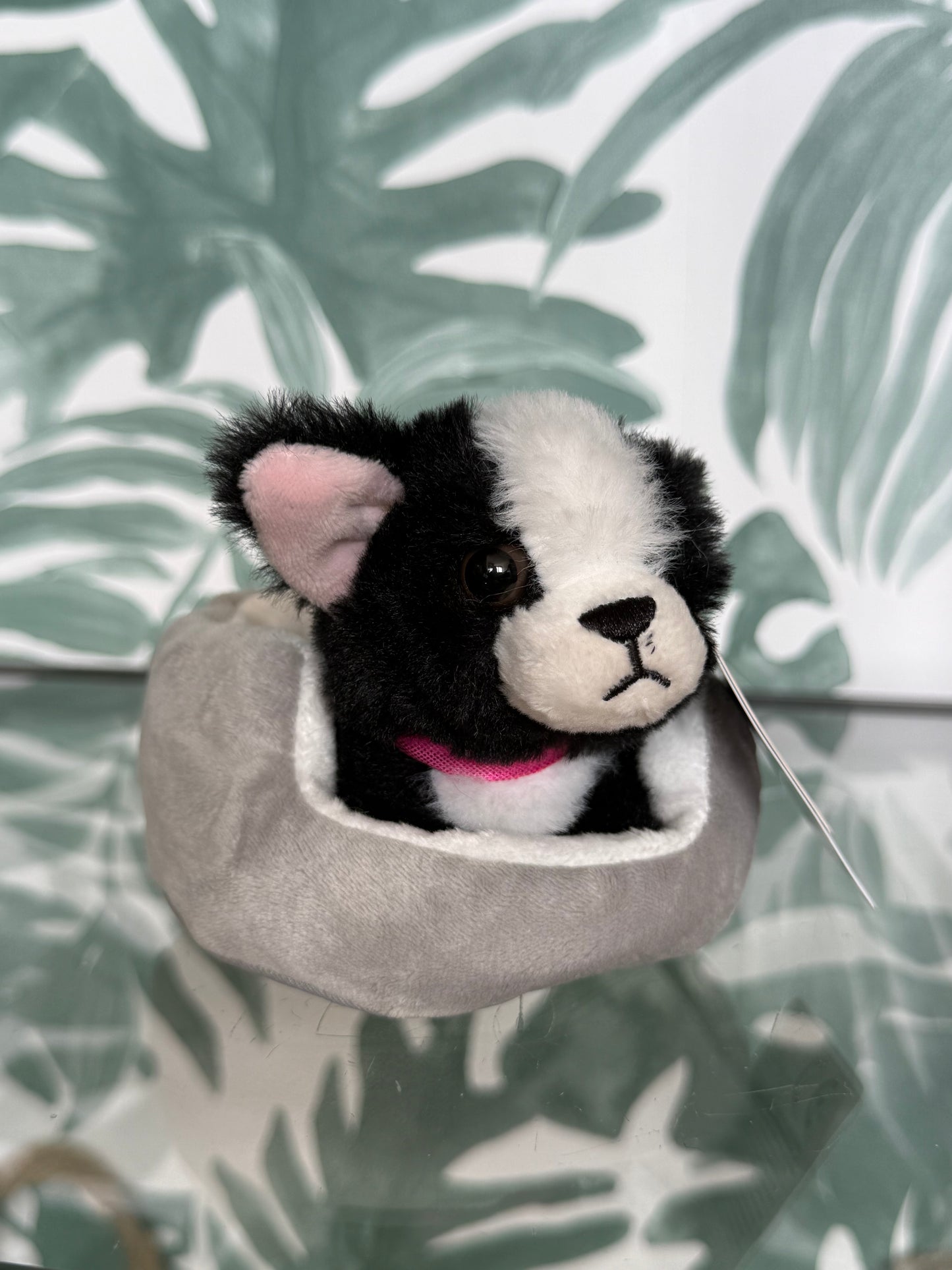 Knuffel katje in mandje